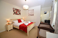 Georges Bedroom 1-1 with Cot